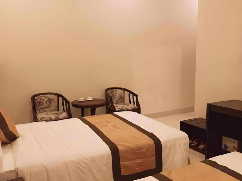 Lucky Star Hotel Буонметхуот Экстерьер фото